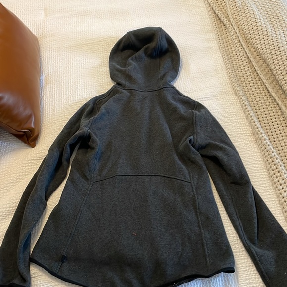 Grey - Picture 3 of 4